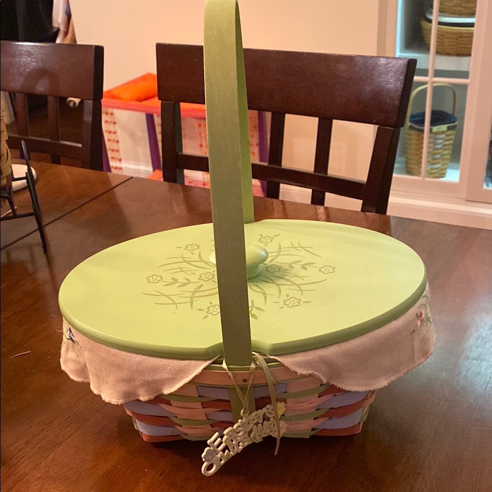 Longaberger 2012 EASTER Basket protector liner lid and tie on (c)